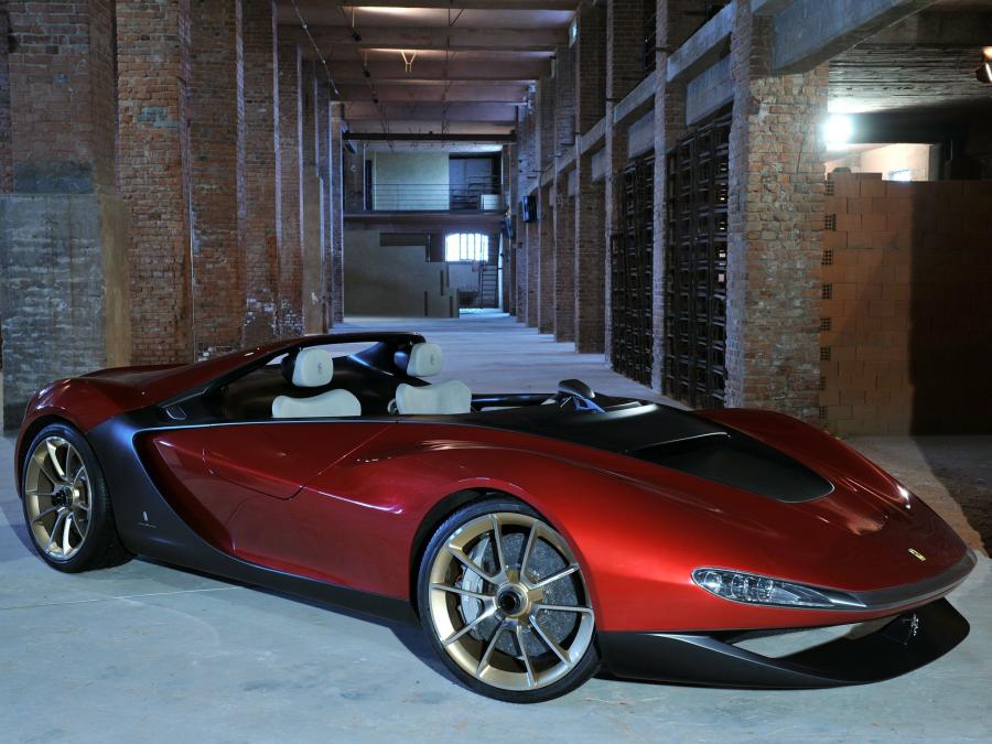  Ferrari Sergio 2013 года  (фото 12 из 16)